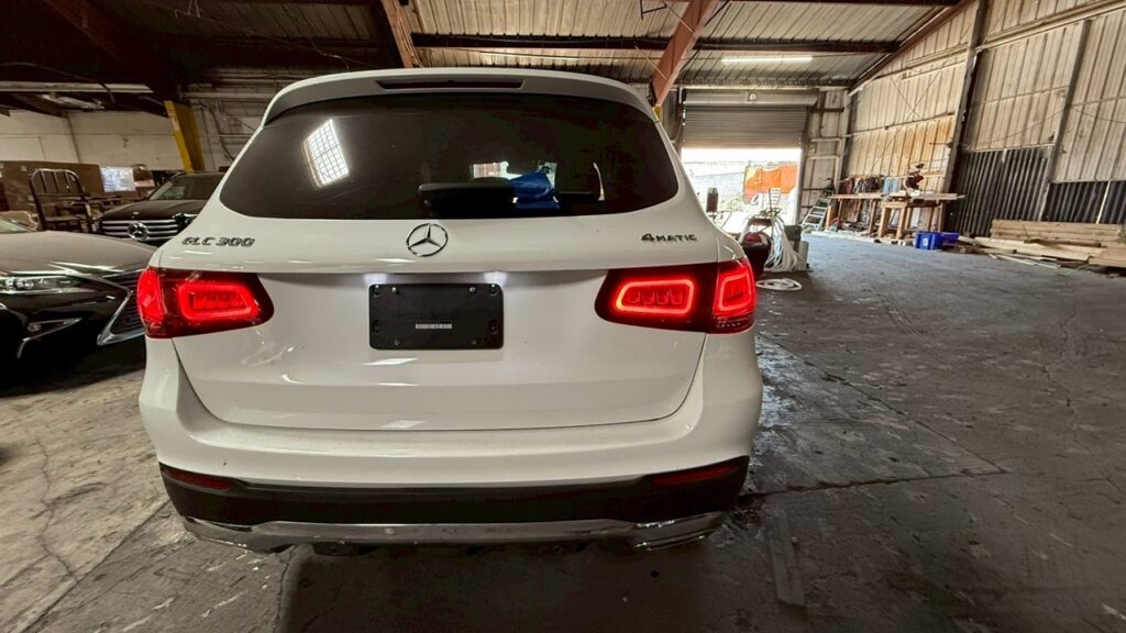 華僑留學生自用車賓士GLC300從美國運車到台灣服務推薦Car2TW國際海運公司